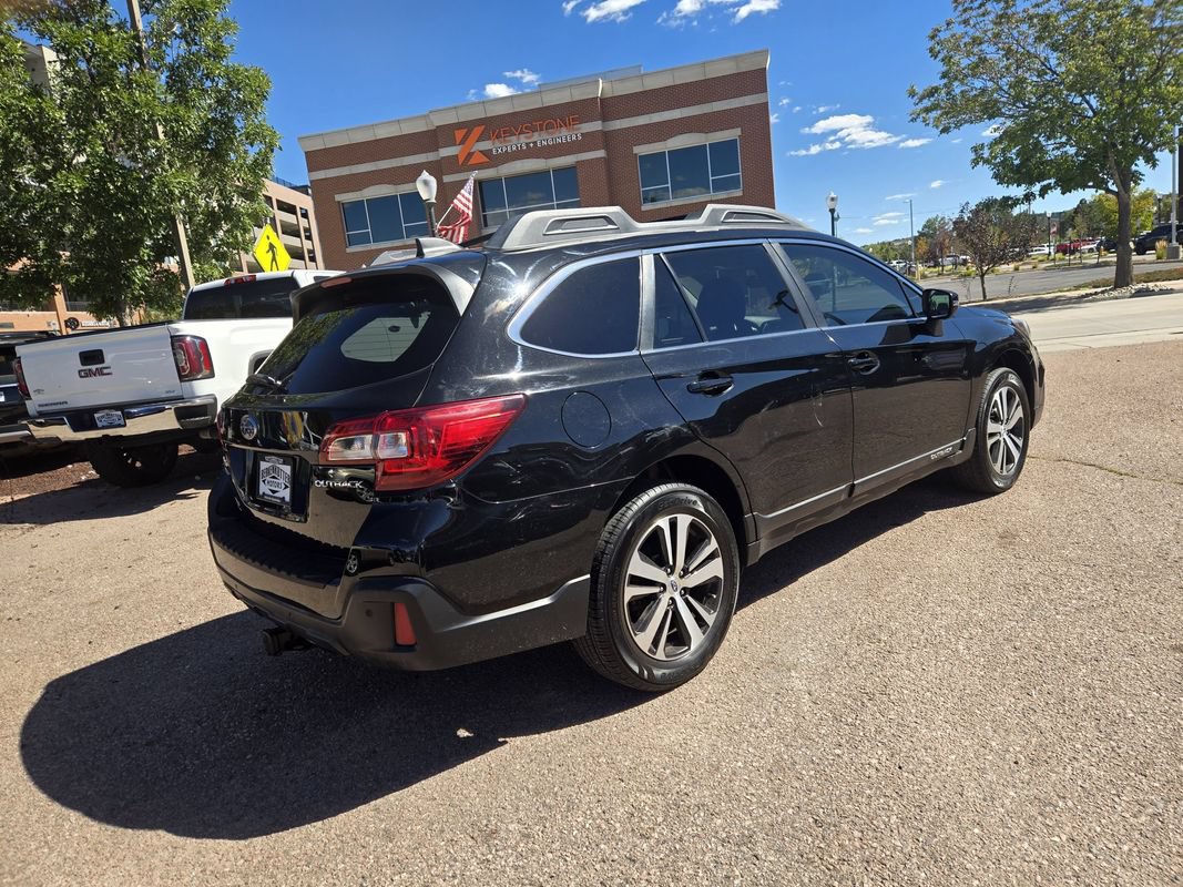 Used 2018 Subaru Outback 2.5i Limited AWD/4WD image 10