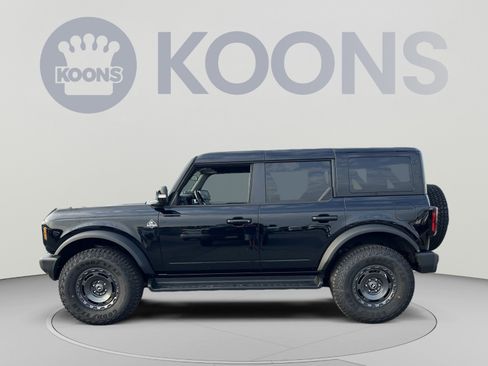 Used 2025 Ford Bronco Outer Banks w/ Sasquatch Package AWD/4WD image 2