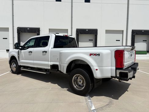 Used 2024 Ford F350 XLT AWD/4WD image 6