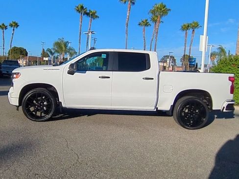 Used 2022 Chevrolet Silverado 1500 Custom RWD image 4
