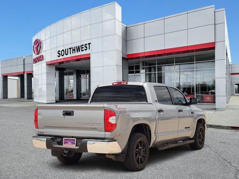 Used 2021 Toyota Tundra SR5 w/ SR5 Upgrade Package RWD image 5