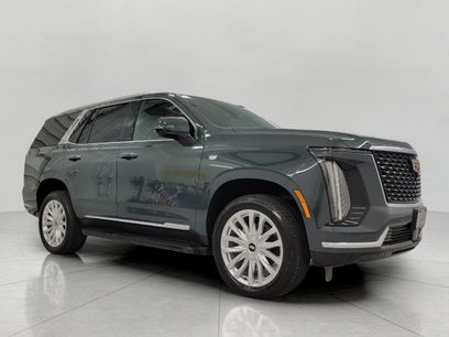 Used 2025 Cadillac Escalade Luxury w/ LPO, Floor Liner Package