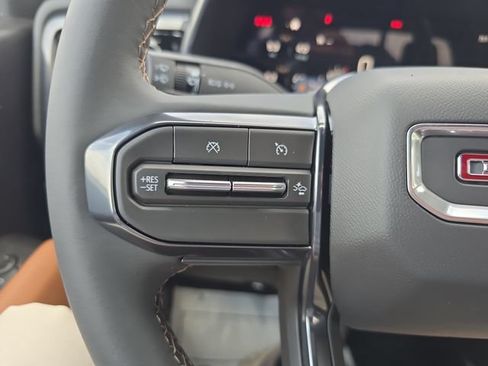 New 2026 GMC Canyon AT4 w/ Nightfall Essentials Package AWD/4WD image 18