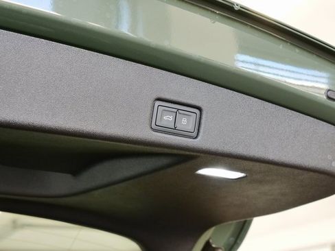 New 2025 Audi Q5 Prestige image 14