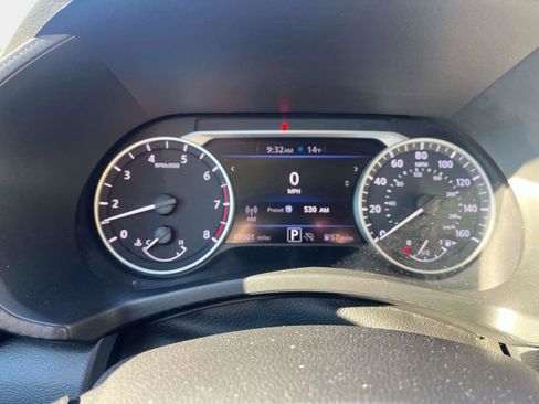 Used 2024 Nissan Sentra SV image 27