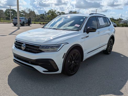 Used 2022 Volkswagen Tiguan SE R-Line FWD image 9