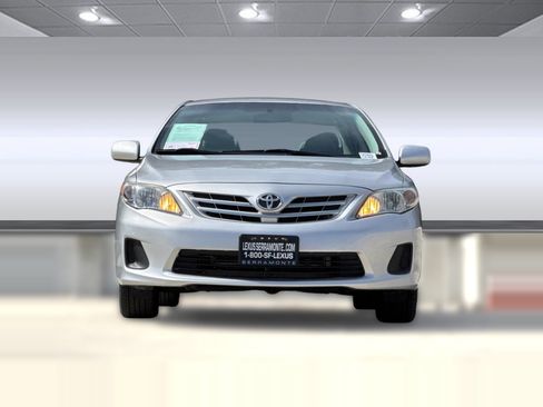 Used 2013 Toyota Corolla LE FWD image 5