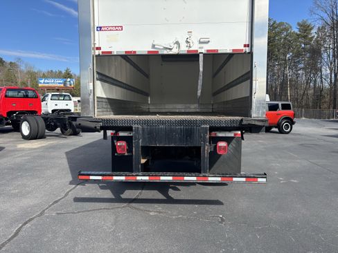Used 2021 Ford F750 2WD Regular Cab Super Duty image 7