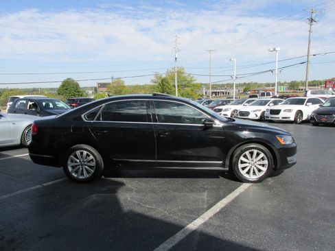 Used 2012 Volkswagen Passat 2.5 SEL Premium image 4