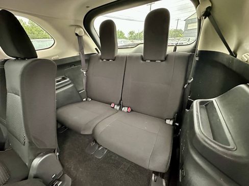 Used 2019 Mitsubishi Outlander ES FWD image 25