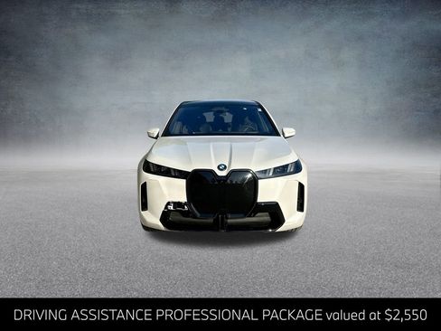 New 2026 BMW iX xDrive60 w/ M Sport Package image 3