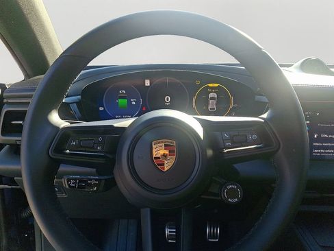 Used 2024 Porsche Macan 4 Electric AWD/4WD image 20