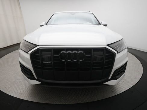 Used 2023 Audi Q7 3.0T Prestige w/ Prestige Package AWD/4WD image 11