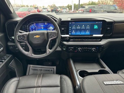 Used 2025 Chevrolet Silverado 3500 High Country w/ High Country Premium Package image 14