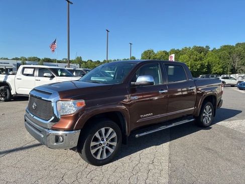 Used 2016 Toyota Tundra Limited w/ Limited Premium Package AWD/4WD image 4