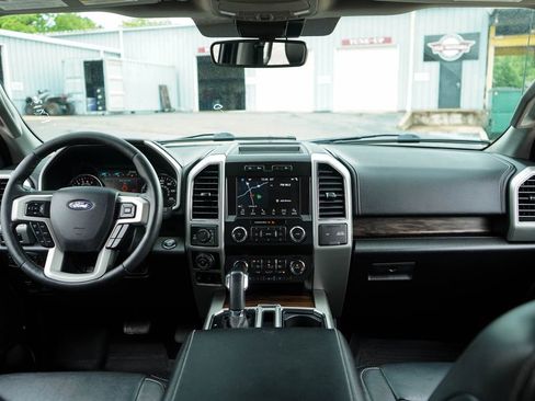 Used 2019 Ford F150 Lariat AWD/4WD image 10