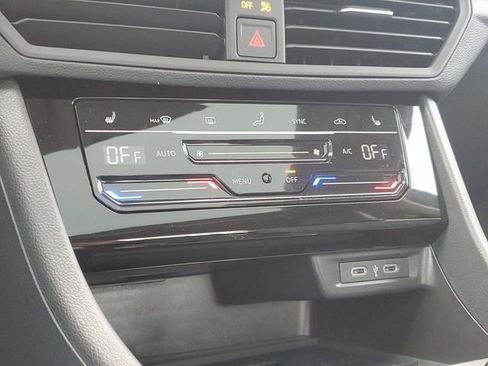 New 2025 Volkswagen Jetta SE image 22