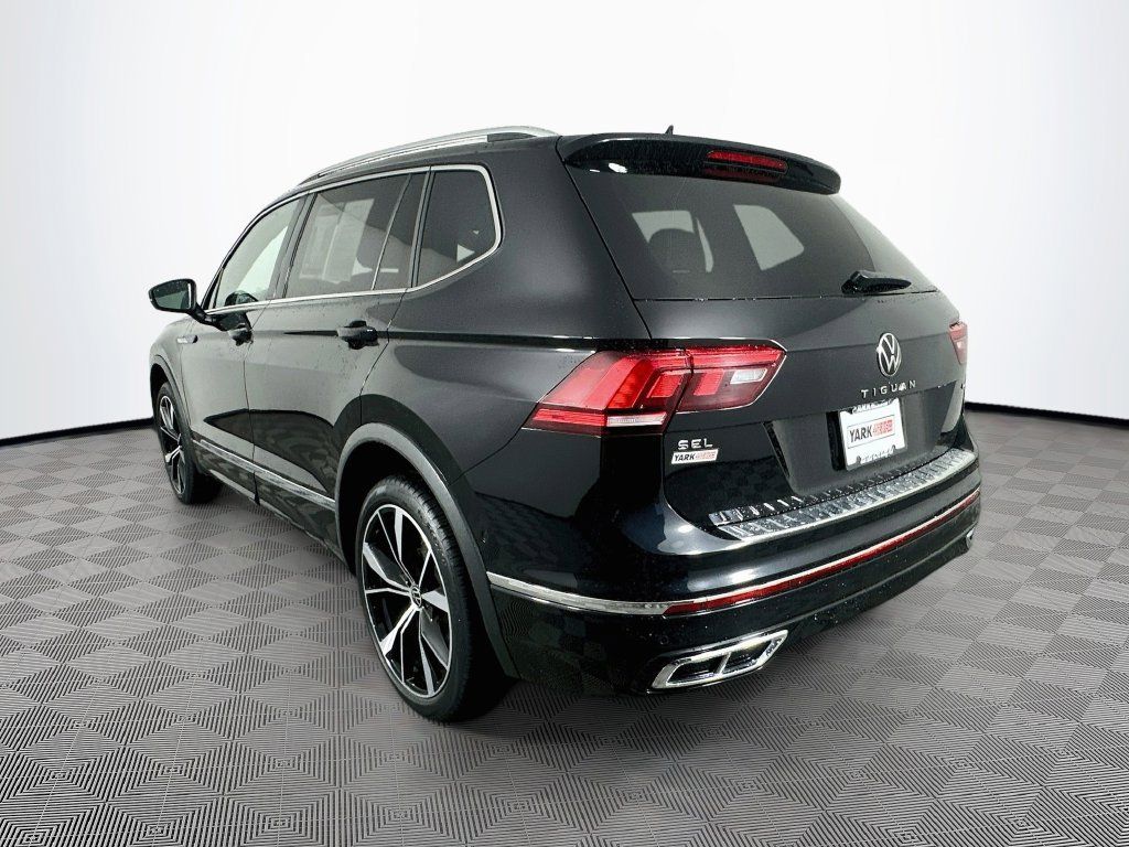 Used 2022 Volkswagen Tiguan SEL R-Line AWD/4WD image 6