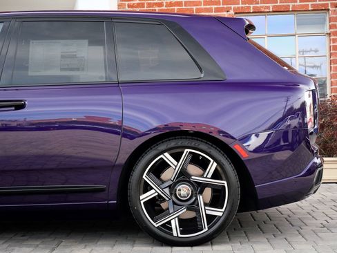 New 2027 Rolls-Royce Cullinan Black Badge AWD/4WD image 37