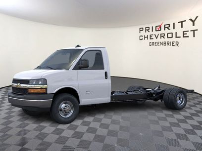 New 2025 Chevrolet Express 3500 w/ Power Convenience Package