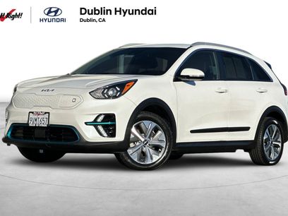 Used 2022 Kia Niro EX