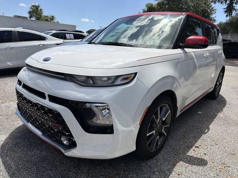 Used 2020 Kia Soul GT-Line FWD image 3