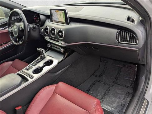 Used 2018 Kia Stinger GT1 RWD image 23