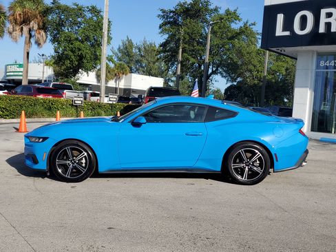 Used 2024 Ford Mustang Premium image 10