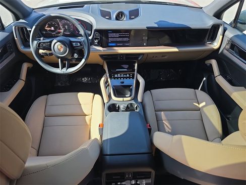 Certified 2025 Porsche Cayenne E-Hybrid image 20
