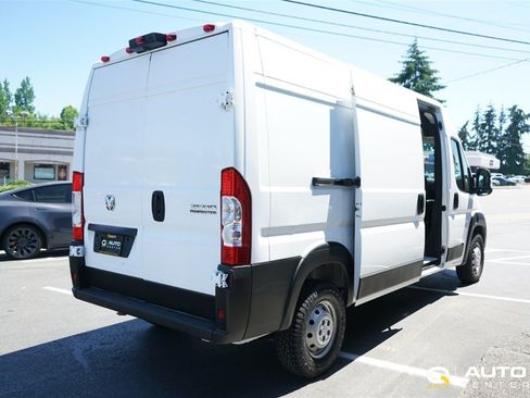Used 2025 RAM ProMaster 2500 w/ Convenience Group FWD image 7