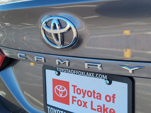 Used 2022 Toyota Camry LE image 6