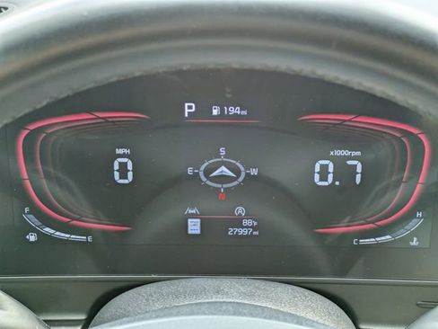 Used 2024 Kia Sportage EX FWD image 21