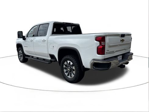 Used 2023 Chevrolet Silverado 2500 LT w/ Convenience Package AWD/4WD image 5