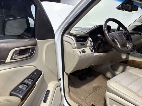 Used 2016 GMC Yukon XL Denali w/ Open Road Package RWD image 14