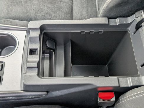 Used 2019 Nissan Murano SV w/ Premium Package image 24