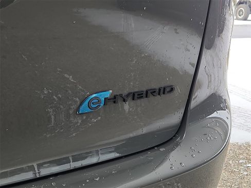 Used 2022 Chrysler Pacifica Touring-L w/ S Appearance Package image 33