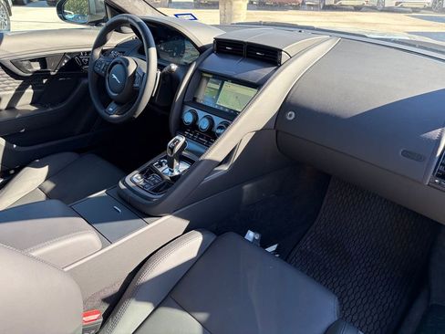 Used 2024 Jaguar F-TYPE R image 20