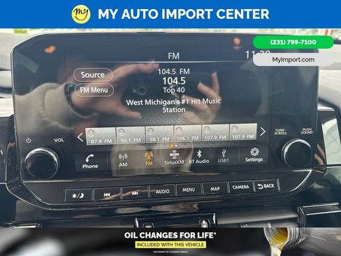 Used 2024 Nissan Pathfinder SL AWD/4WD image 21