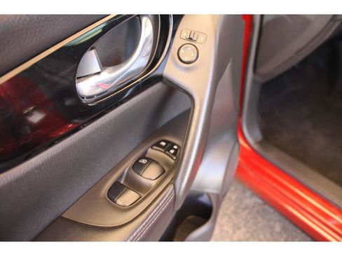 Used 2019 Nissan Rogue Sport SV w/ Technology Package image 33