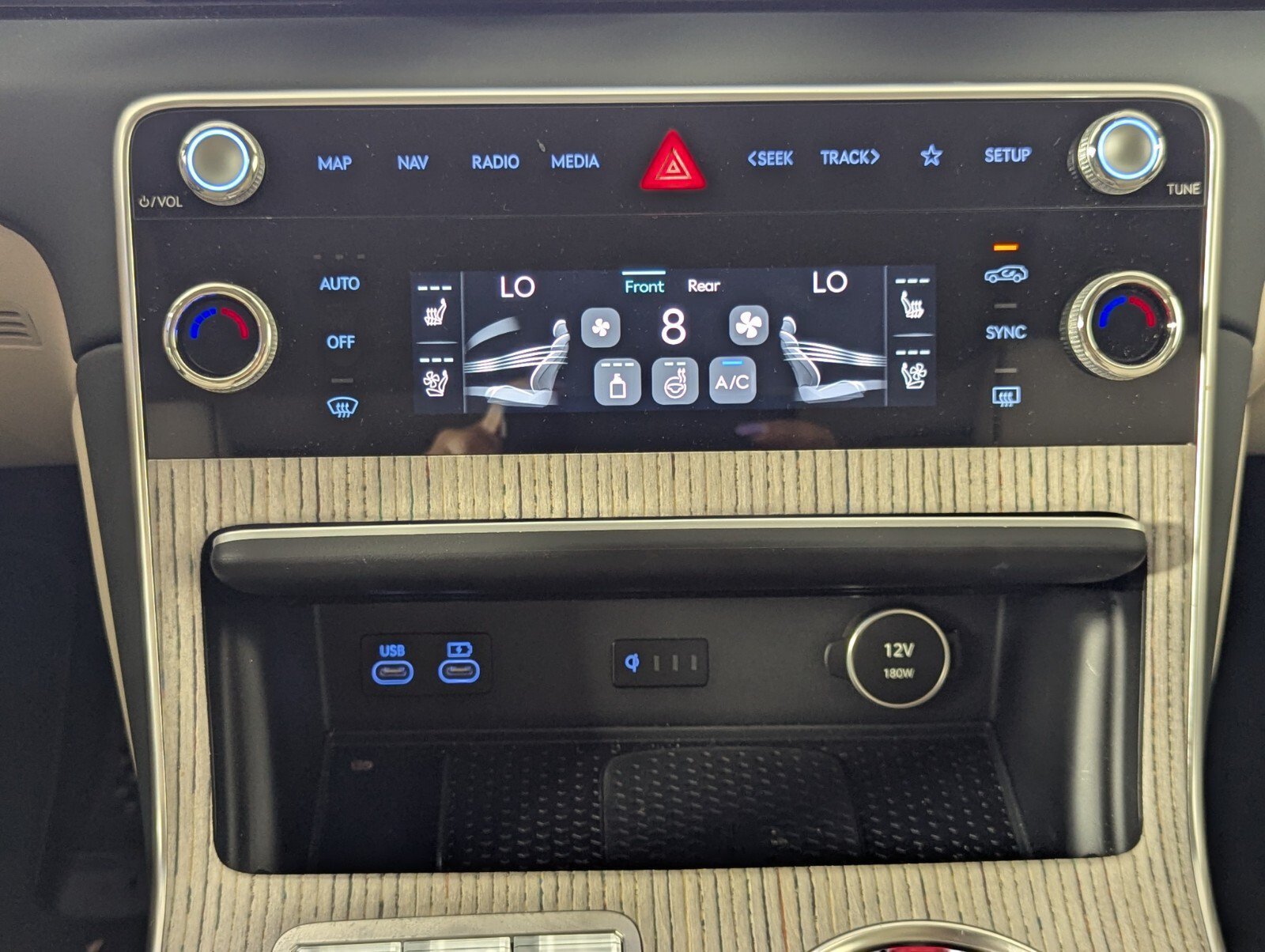 Used 2025 Genesis GV80 3.5T Prestige AWD/4WD image 23