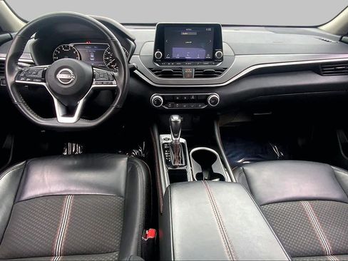 Used 2024 Nissan Altima 2.5 SR FWD image 16