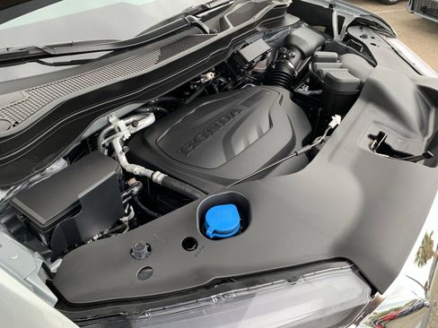 Certified 2025 Honda Ridgeline RTL image 45