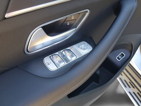 Certified 2026 Mercedes-Benz GLS 450 4MATIC image 38
