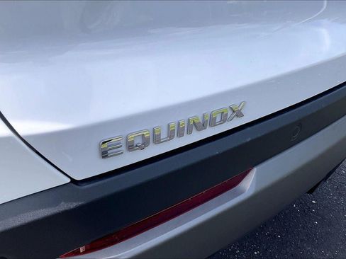Used 2026 Chevrolet Equinox LT FWD image 30