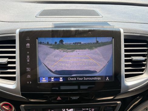 Used 2020 Honda Ridgeline RTL-E image 11