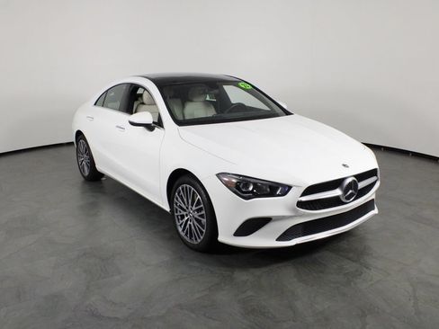 Used 2023 Mercedes-Benz CLA 250 image 4