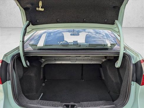 Used 2017 Ford Fiesta SE FWD image 6
