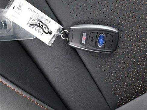 Used 2025 Subaru Crosstrek 2.5i Limited image 17