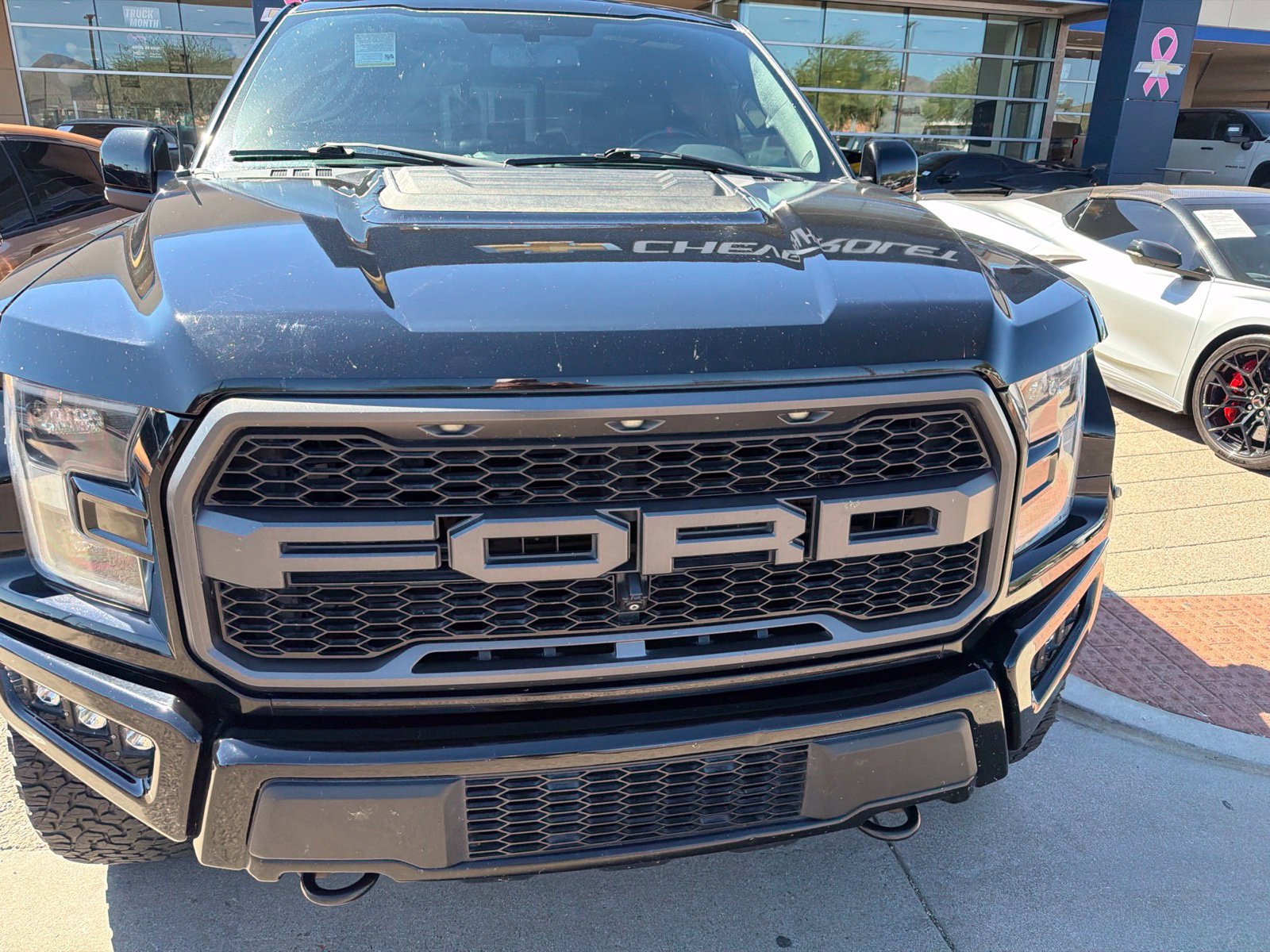 Used 2017 Ford F150 Raptor w/ Equipment Group 802A Luxury AWD/4WD image 4