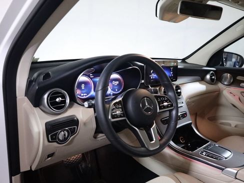Used 2020 Mercedes-Benz GLC 300 4MATIC image 30
